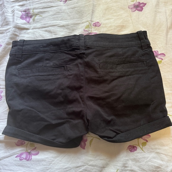 Size 4 American eagle shorts - Picture 3 of 4